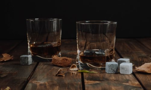 De zoete verleiding: Ontdek de smaakprofielen van bourbon whisky bij het kopen